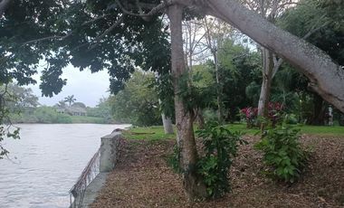 VENTA CASAS A PIE DE RIO CON EMBARCADERO PLAYA DE VACAS VERACRUZ.