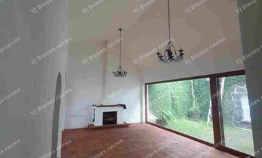 CASA EN VENTA  ESTILO MEXICANO COLONIAL, EN  FRACCIONAMIENTO LAS ANIMAS EN XALAPA VERACRUZ