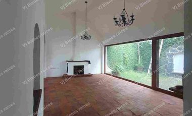 CASA EN VENTA  ESTILO MEXICANO COLONIAL, EN  FRACCIONAMIENTO LAS ANIMAS EN XALAPA VERACRUZ