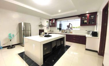 Mansion In South Green Heights Village Muntinlupa For Sale |Fretrato ID:RC373