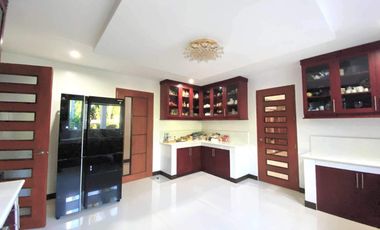 Mansion In South Green Heights Village Muntinlupa For Sale |Fretrato ID:RC373