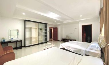 Mansion In South Green Heights Village Muntinlupa For Sale |Fretrato ID:RC373
