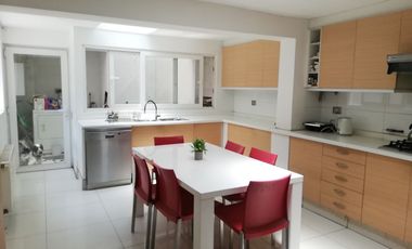 Cuando La Arquitectura Es Un Lujo, En Pasaje Privado