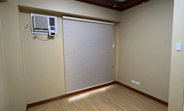 For Sale: 4BR Unit in Zinnia Towers South, Quezon City, P23M