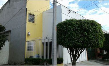 COL. AVANTE, CASA EN CALLE CERRADA