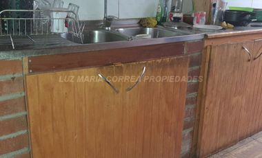 Encanto Residencial en La Calera: Hermosa Casa de 4 Dormitorios con Piscina y 3 estacionamientos