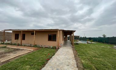 Venta de Casa de Campo en Condominio Nuevo - Chincha, El Carmen