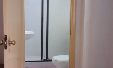 HABITACIÓN AMUEBLADA EN RENTA, COL.  CUAUHTÉMOC A 2 CALLES EMBAJADA AMERICANA