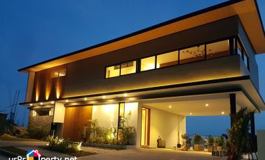 FOR SALE MODERN HOUSE STYLE WITH SWIMMING POOL PLUS OVERLOOKING VIEW IN MONTERRAZAS DE CEBU