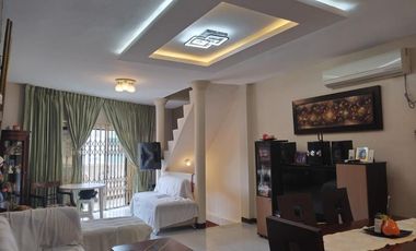 Mall del sur, Venta de casa de dos pisos con terraza en Guayaquil  (J Luna)
