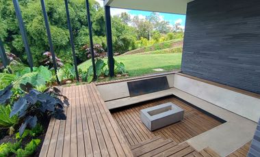 New, Modern 5 Bedroom Home in Residential Community, Heart of Llanogrande, Rionegro