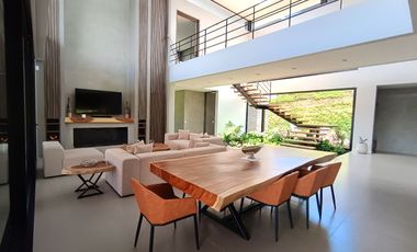 New, Modern 5 Bedroom Home in Residential Community, Heart of Llanogrande, Rionegro