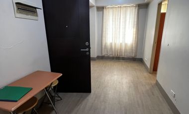 For rent 2br Unit In Ermita Manila walking distance From Mapua University