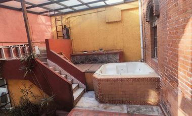 CASA EN VENTA  FERNÁNDEZ LEAL, BARRIO LA CONCEPCIÓN, COYOACÁN, CDMX.