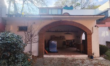 CASA EN VENTA  FERNÁNDEZ LEAL, BARRIO LA CONCEPCIÓN, COYOACÁN, CDMX.