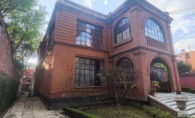 CASA EN VENTA  FERNÁNDEZ LEAL, BARRIO LA CONCEPCIÓN, COYOACÁN, CDMX.