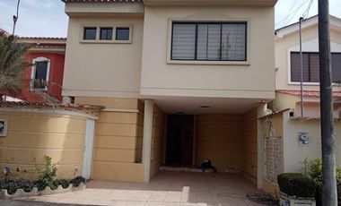 ALQUILO CASA EN MATICES DE SAMBORONDON