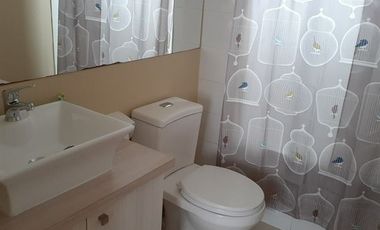 En Pucón,  en venta atractiva casa estilo Townhouse  a pasos del centro