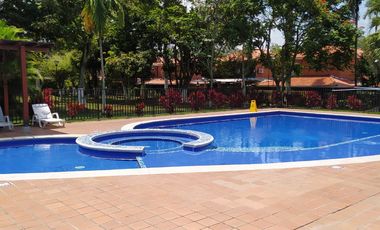 VENTA CASA CAMPESTRE HACIENDA EL CASTILLO - NEGOCIABLE