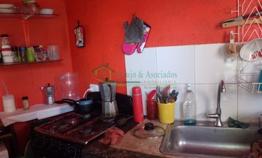 VENDEMOS HERMOSA FINCA CON ARBOLES FRUTALES Y LAGO.