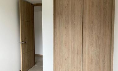 45085 Apartamento en arriendo en el sector Camino Verde