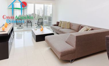 Depa con terraza y vista parcial al mar