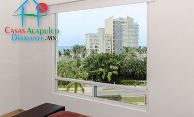 Depa con terraza y vista parcial al mar