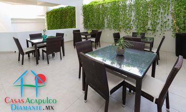 Depa con terraza y vista parcial al mar