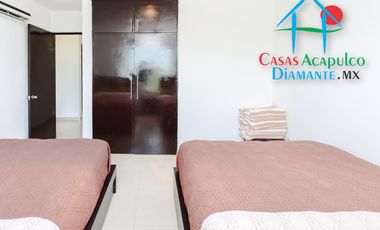 Depa con terraza y vista parcial al mar