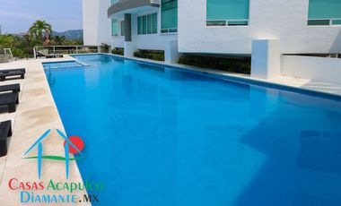 Depa con terraza y vista parcial al mar