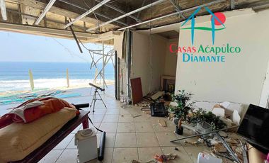 Departamento de playa en oportunidad por Otis. Terraza con jacuzzi y vista frontal al mar