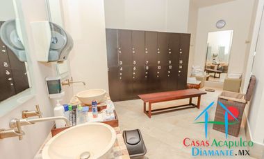 Departamento de playa en oportunidad por Otis. Terraza con jacuzzi y vista frontal al mar