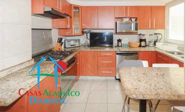 Departamento de playa en oportunidad por Otis. Terraza con jacuzzi y vista frontal al mar