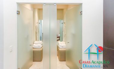 Departamento de playa en oportunidad por Otis. Terraza con jacuzzi y vista frontal al mar