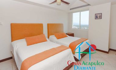 Departamento de playa en oportunidad por Otis. Terraza con jacuzzi y vista frontal al mar
