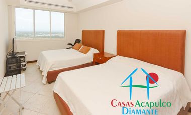 Departamento de playa en oportunidad por Otis. Terraza con jacuzzi y vista frontal al mar