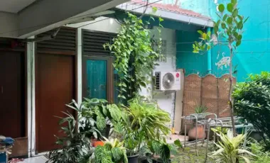 Rumah Area Komplek Sawo Cipete, 800 Meter Ke Mrt Haji Nawi