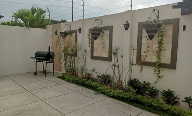 Casa de estreno en venta Urbanizacion Los Prados via Salitre cerca del Colegio Tejar.