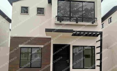 Casa en venta Urbanizacion Los Prados via Salitre cerca del Colegio Tejar.
