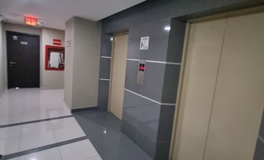 Suite en Alquiler en el Edificio City Suites, 1 Habitación, 1 Baño, Piscina, Gimnasio, Parqueo, Seguridad.