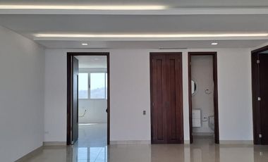 Apartamento frente a la bahía.