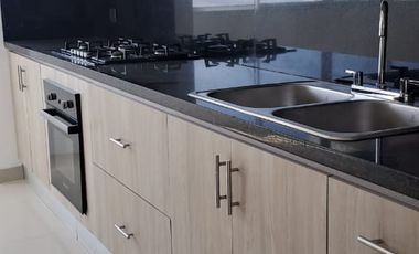 Apartamento frente a la bahía.