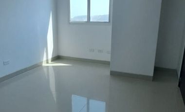 Apartamento frente a la bahía.