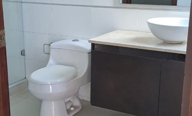 Apartamento frente a la bahía.