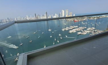 Apartamento frente a la bahía.