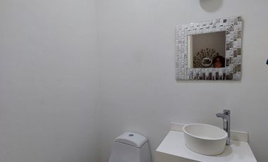 CASA VENTA DE UN PISO AL NORTE. CARDENO RESIDENCIAL