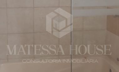 ¡SE VENDE! Casa de playa en pasaje el Rey del Mar, condominio las Brisas de Villa, Chorrillos.