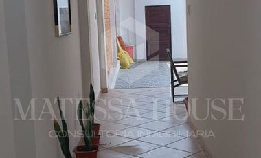 ¡SE VENDE! Casa de playa en pasaje el Rey del Mar, condominio las Brisas de Villa, Chorrillos.