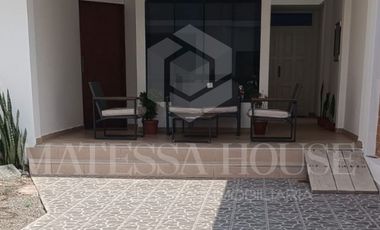 ¡SE VENDE! Casa de playa en pasaje el Rey del Mar, condominio las Brisas de Villa, Chorrillos.