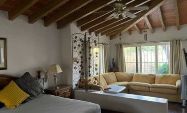 En VENTA casa sola en Fraccionamiento con vigilancia Sumiya en Jiutepec, Morelos